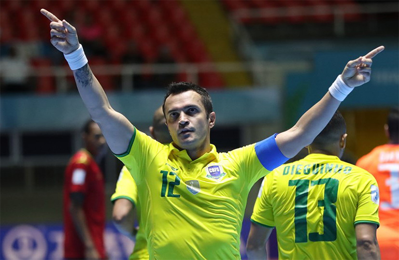 giai-dap-bong-da-futsal-la-gi
